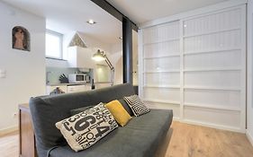 Bmyguest - Castelo Charming Flat